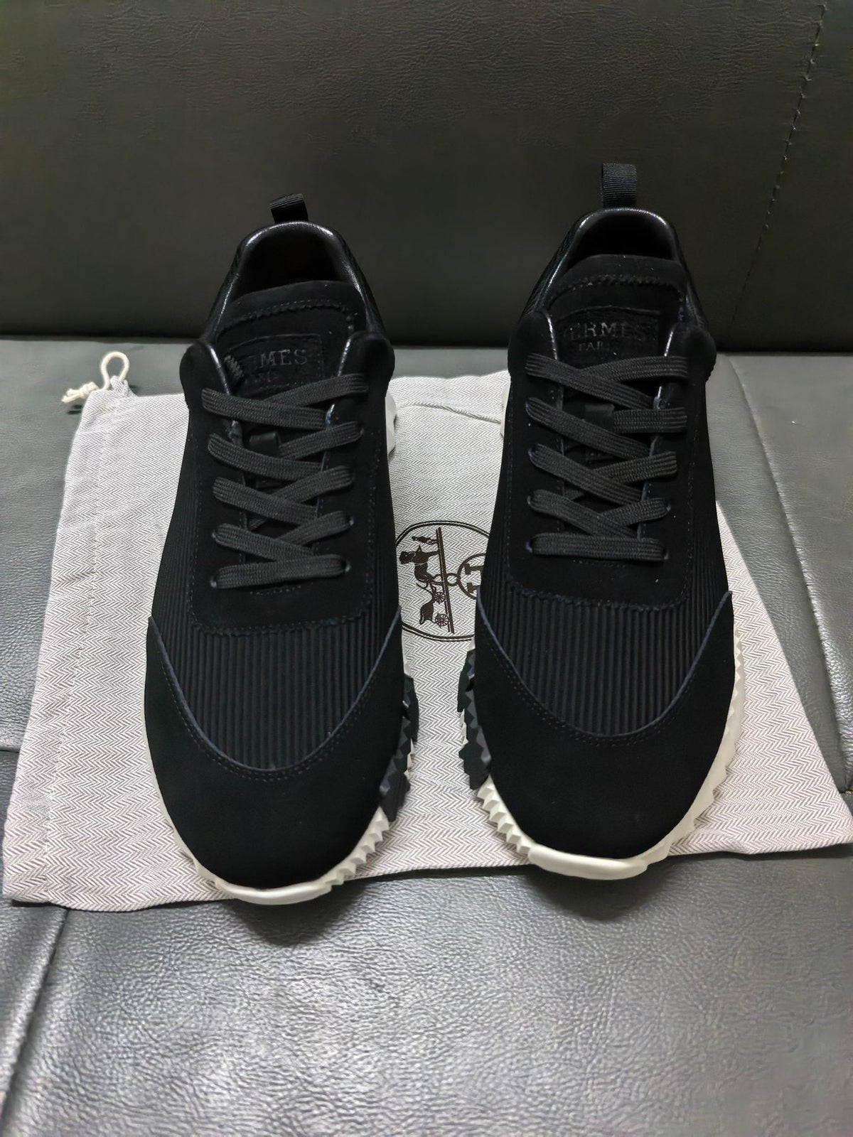 Men's Black Knit-Style Low-Top Sneakers