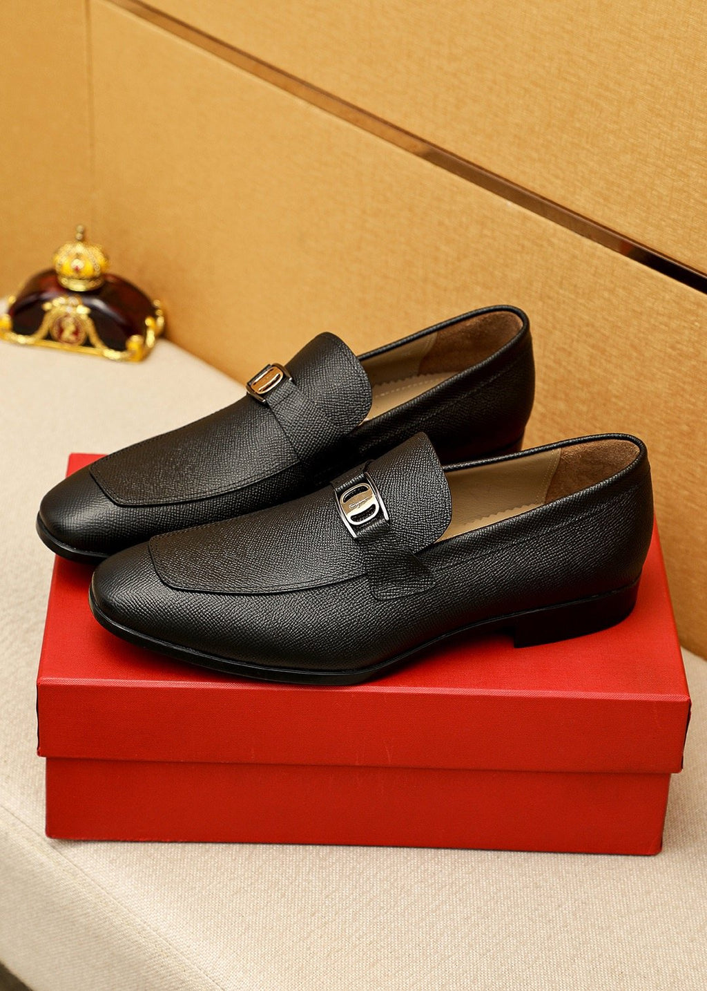 Ferragamo Men's Black Buckle Loafers - Low-Profile Heel